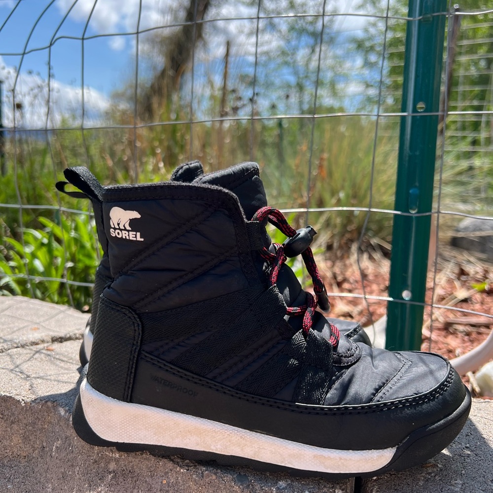 🐧 Sorel Black - Size 11 - Kid Boots - Waterproof 🐧